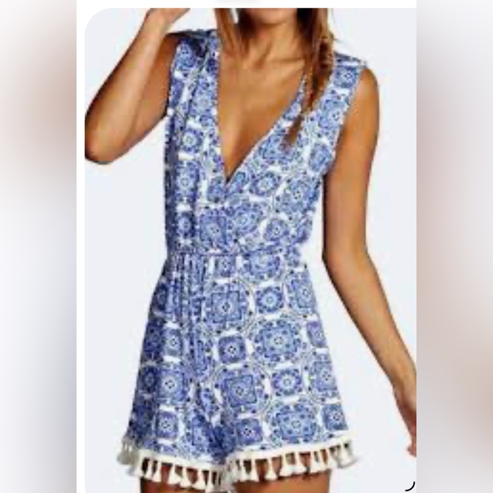***Boohoo Pretty Mediterranean Patterned romper with tassels .